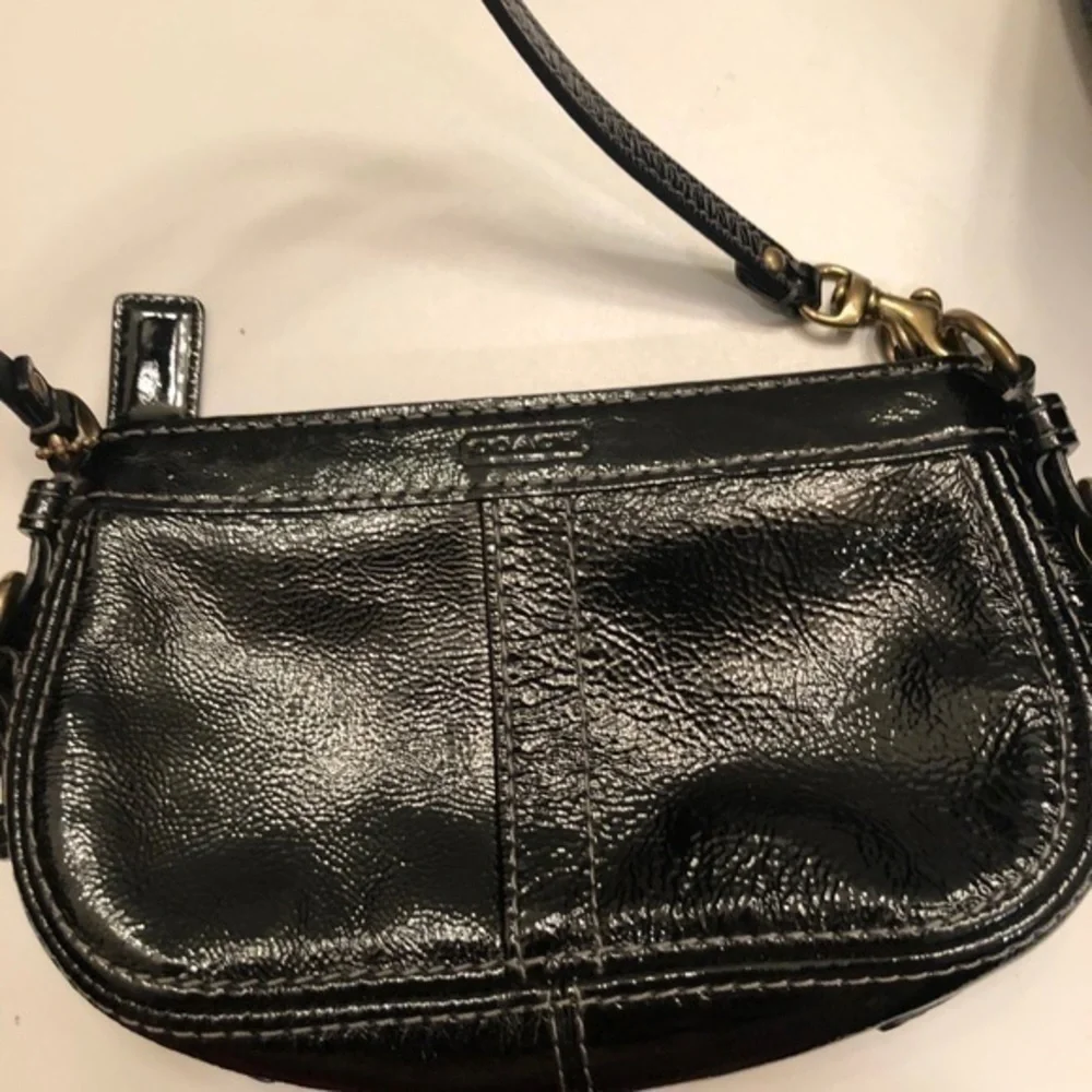 Coach black patent leather ultra rare vintage y2k mini Zoe bag wristlet